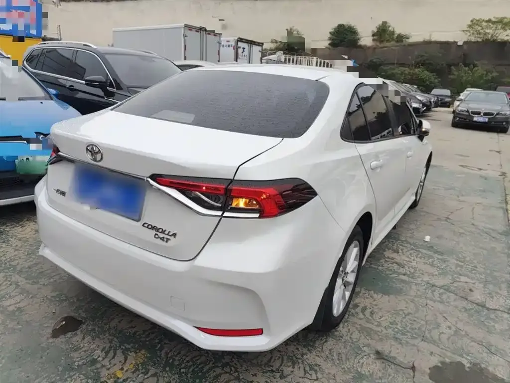 Toyota Corolla 2023 из CN, фото 7