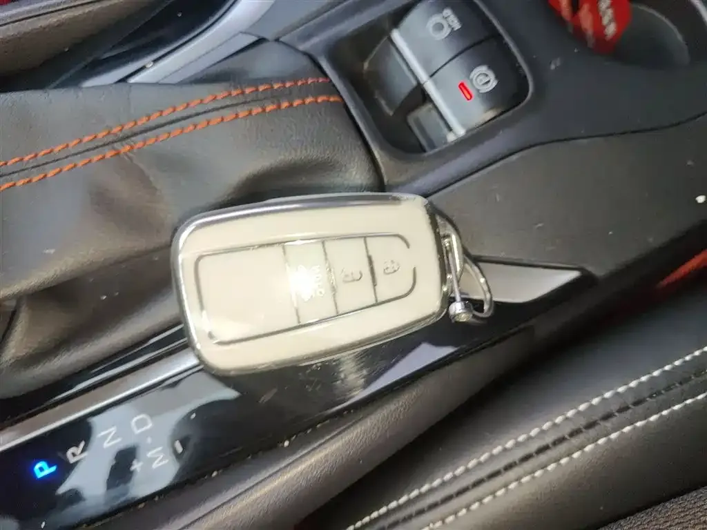 Toyota Corolla 2023 из CN, фото 9