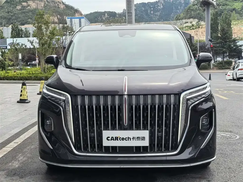 Hongqi HQ9 2023 из CN, фото 2