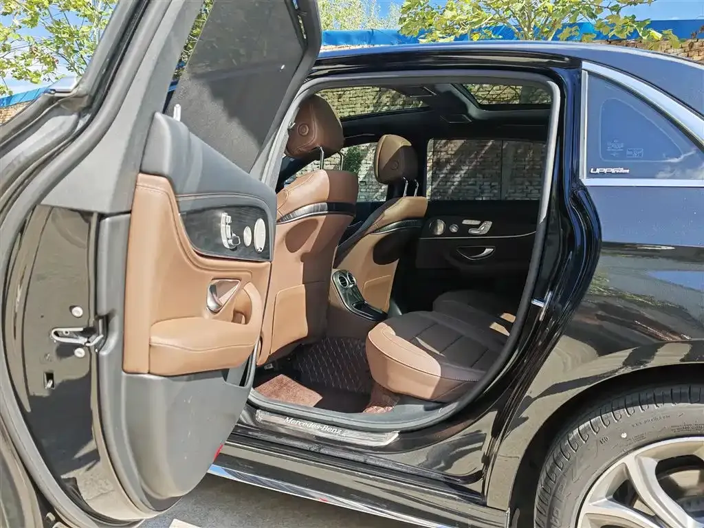 Mercedes-Benz E-Class 2023 из CN, фото 10