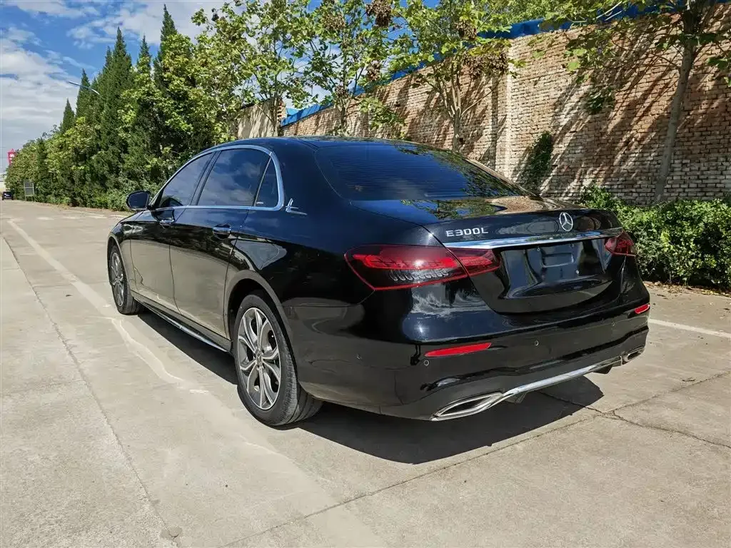 Mercedes-Benz E-Class 2023 из CN, фото 5