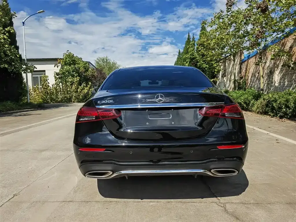 Mercedes-Benz E-Class 2023 из CN, фото 6