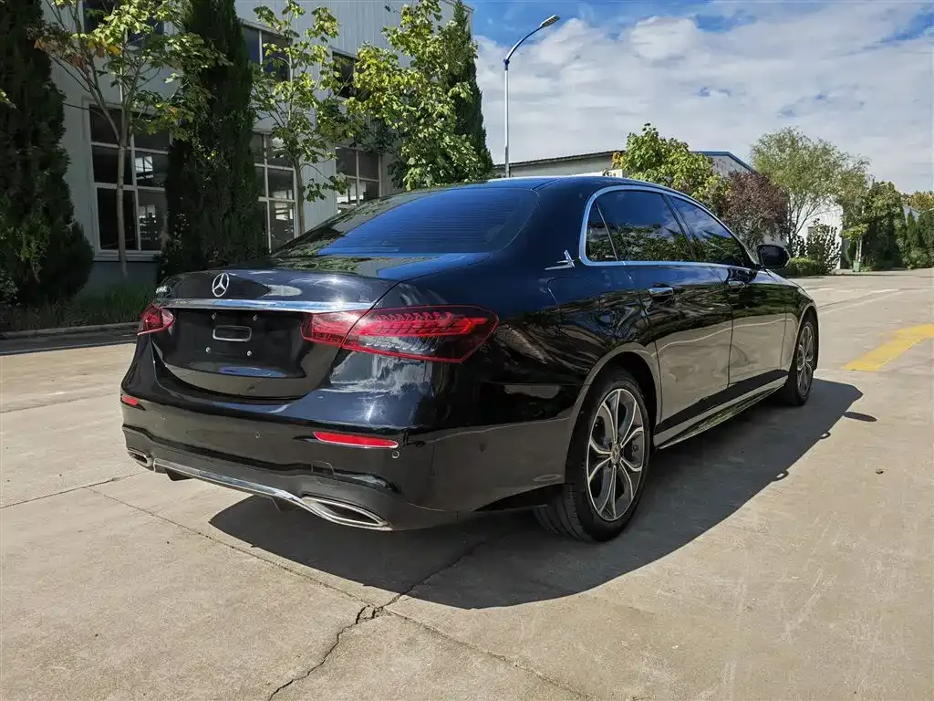 Mercedes-Benz E-Class 2023 из CN, фото 7