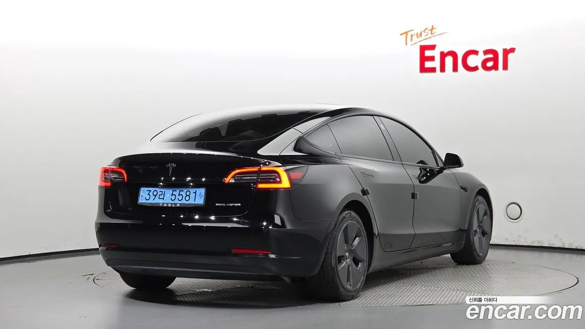 Tesla Model 3 2021 из KR, фото 2
