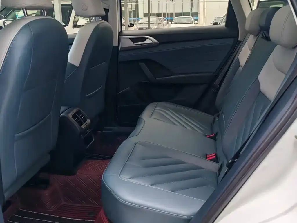 Volkswagen Tharu 2023 из CN, фото 8