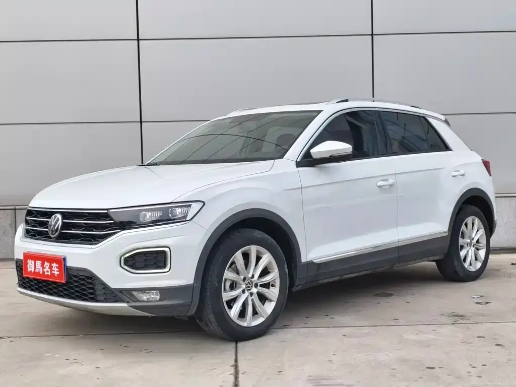 Volkswagen T-Roc — фото 1