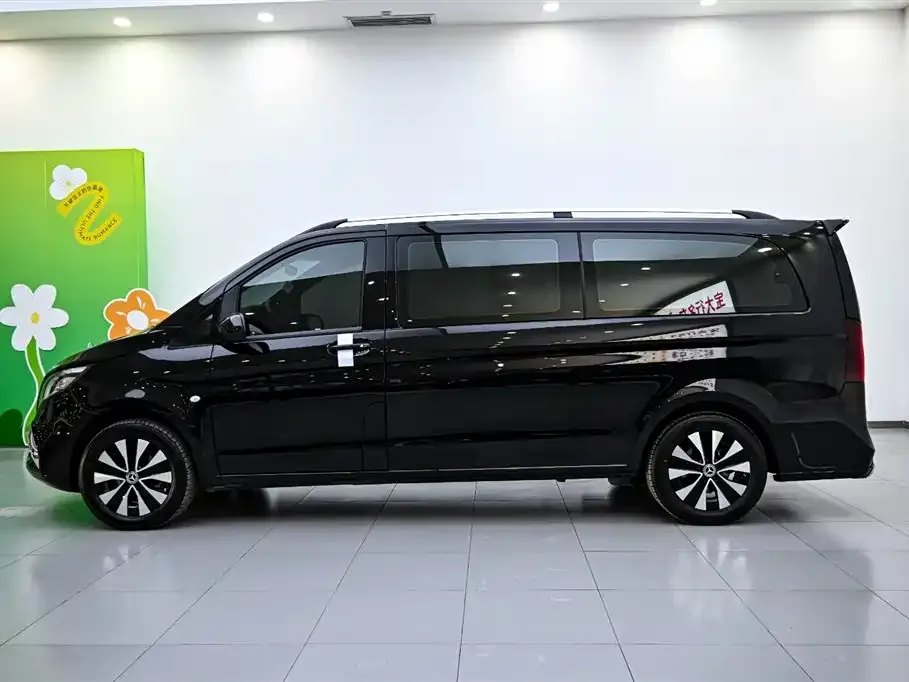 Mercedes-Benz Vito 2023 из CN, фото 4