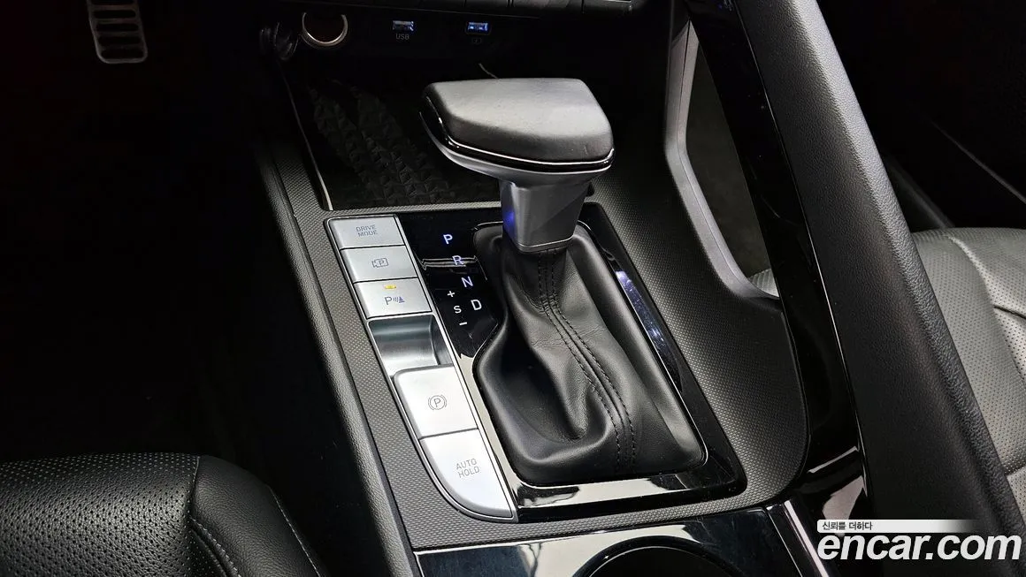 Hyundai AVANTE — фото 9