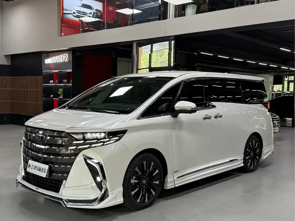 Toyota Alphard 2024 из CN, фото 1