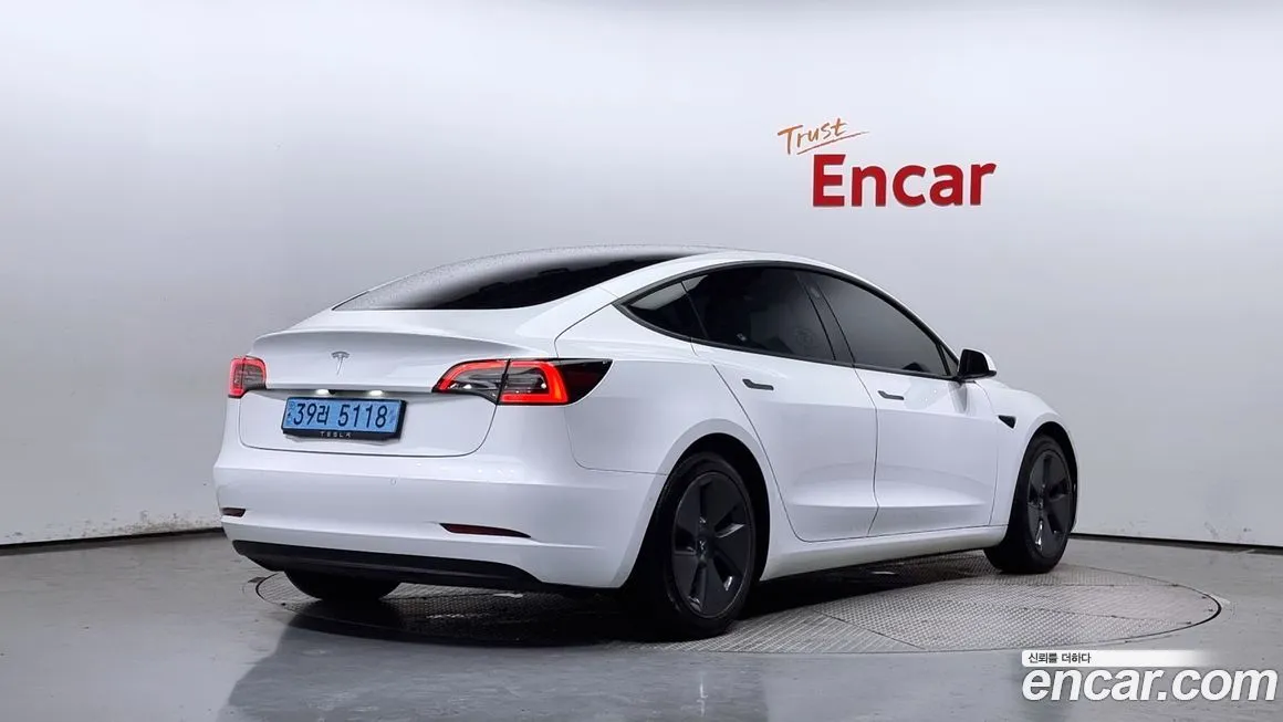 Tesla Model 3 2021 из KR, фото 2