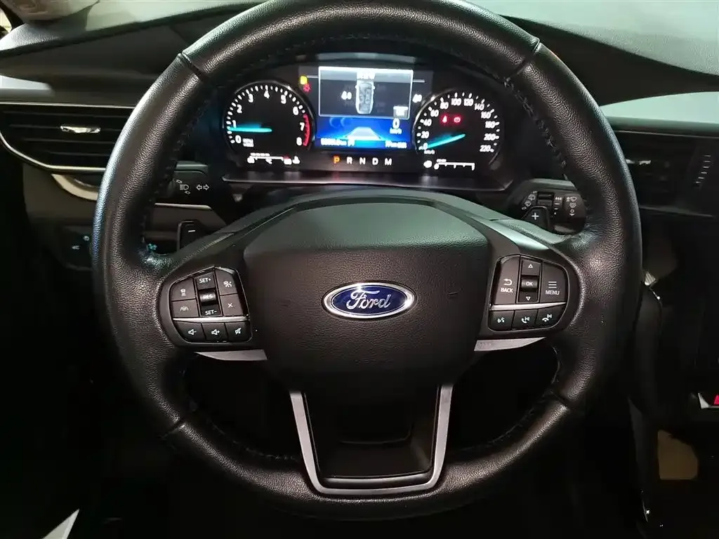 Ford Explorer 2021 из CN, фото 3