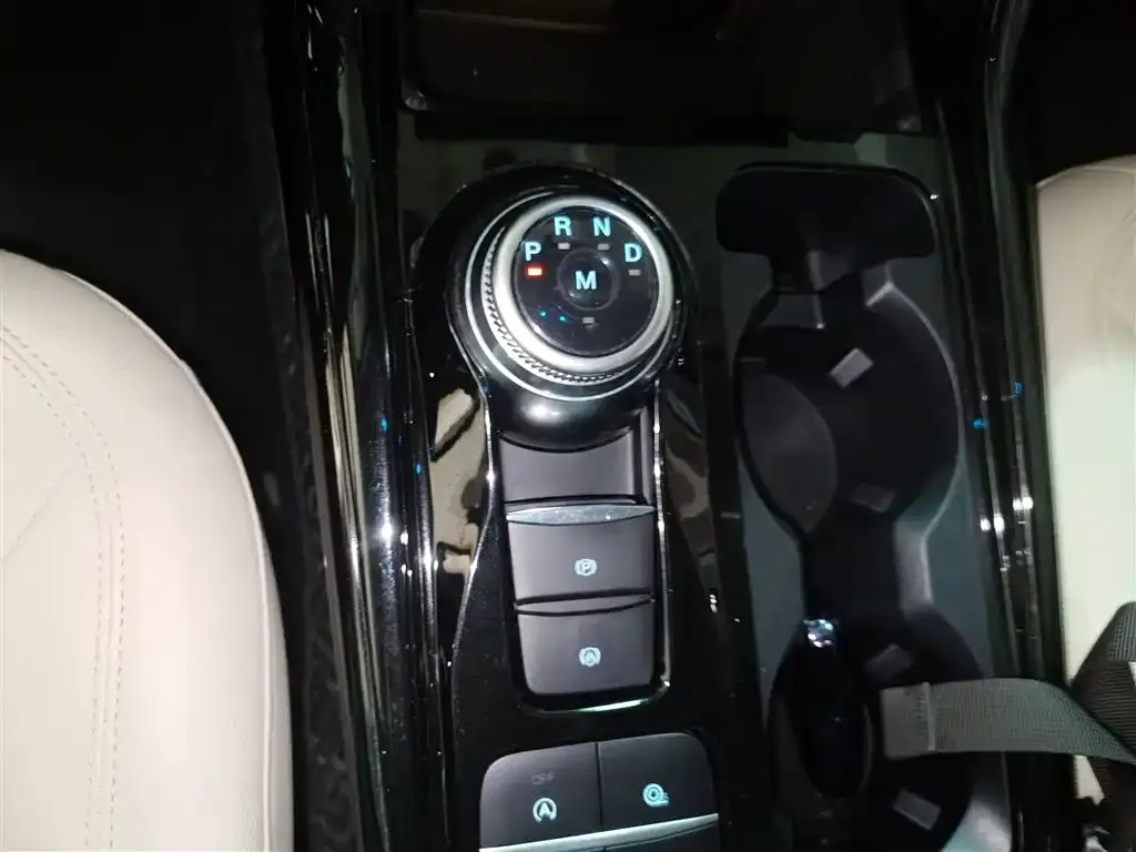 Ford Explorer 2021 из CN, фото 7