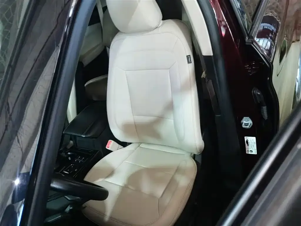 Ford Explorer 2021 из CN, фото 8