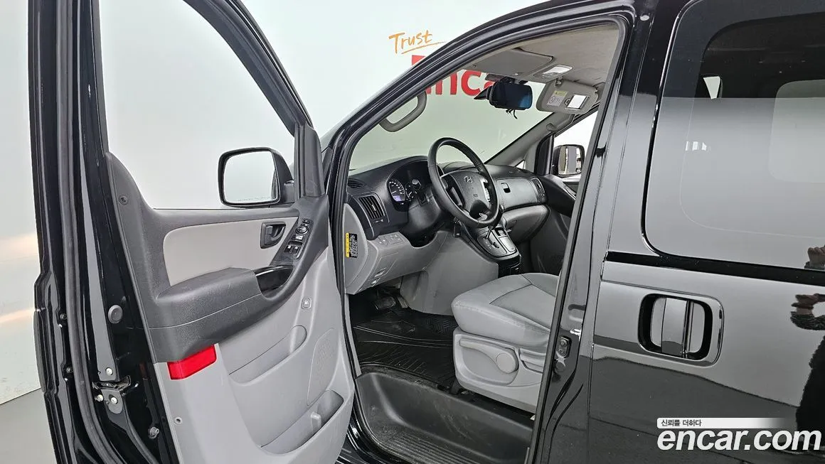 Hyundai Starex — фото 10