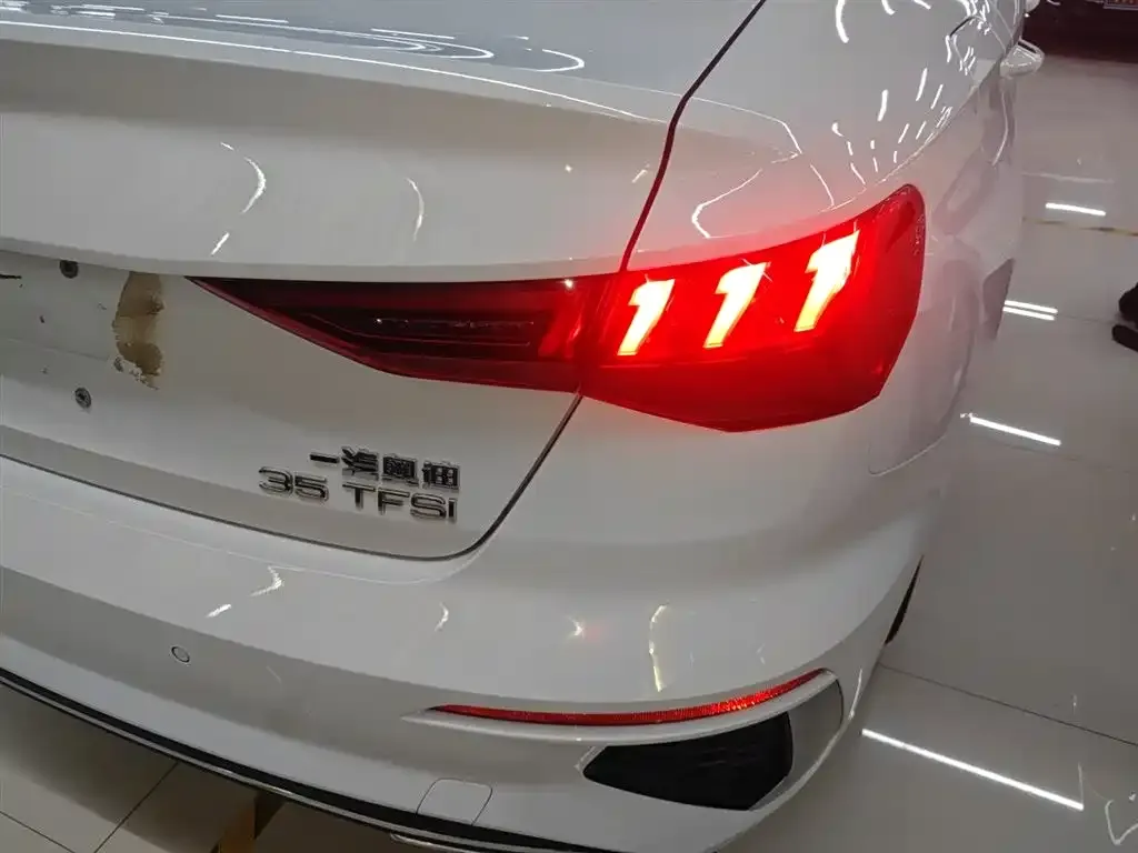 Audi A3 2023 из CN, фото 8