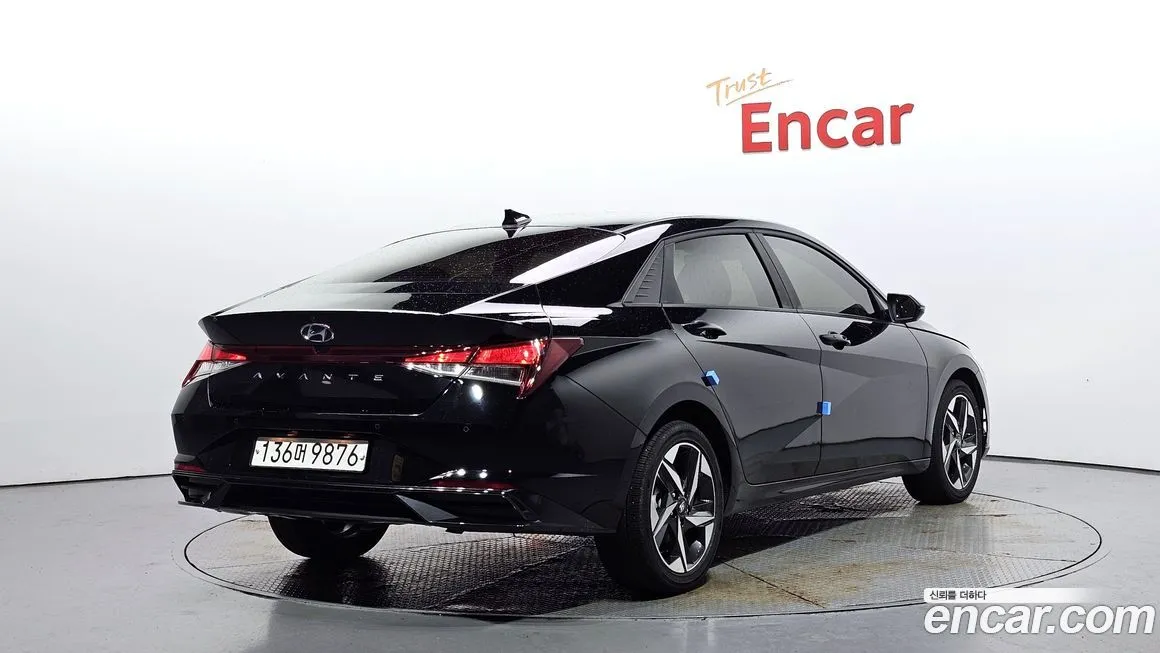 Hyundai AVANTE 2023 из KR, фото 2