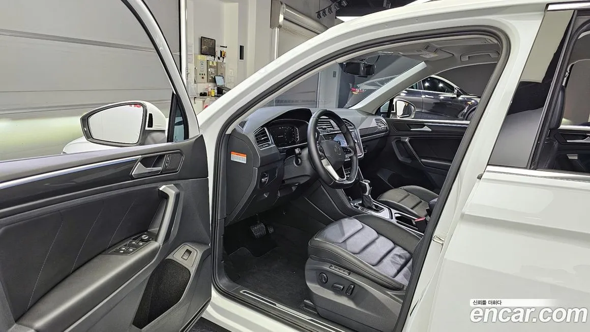 Volkswagen Tiguan 2023 из KR, фото 10