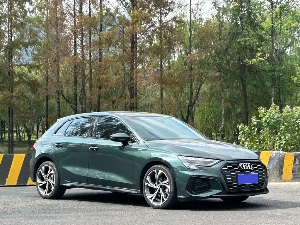 Audi A3 2022 из CN, фото 2