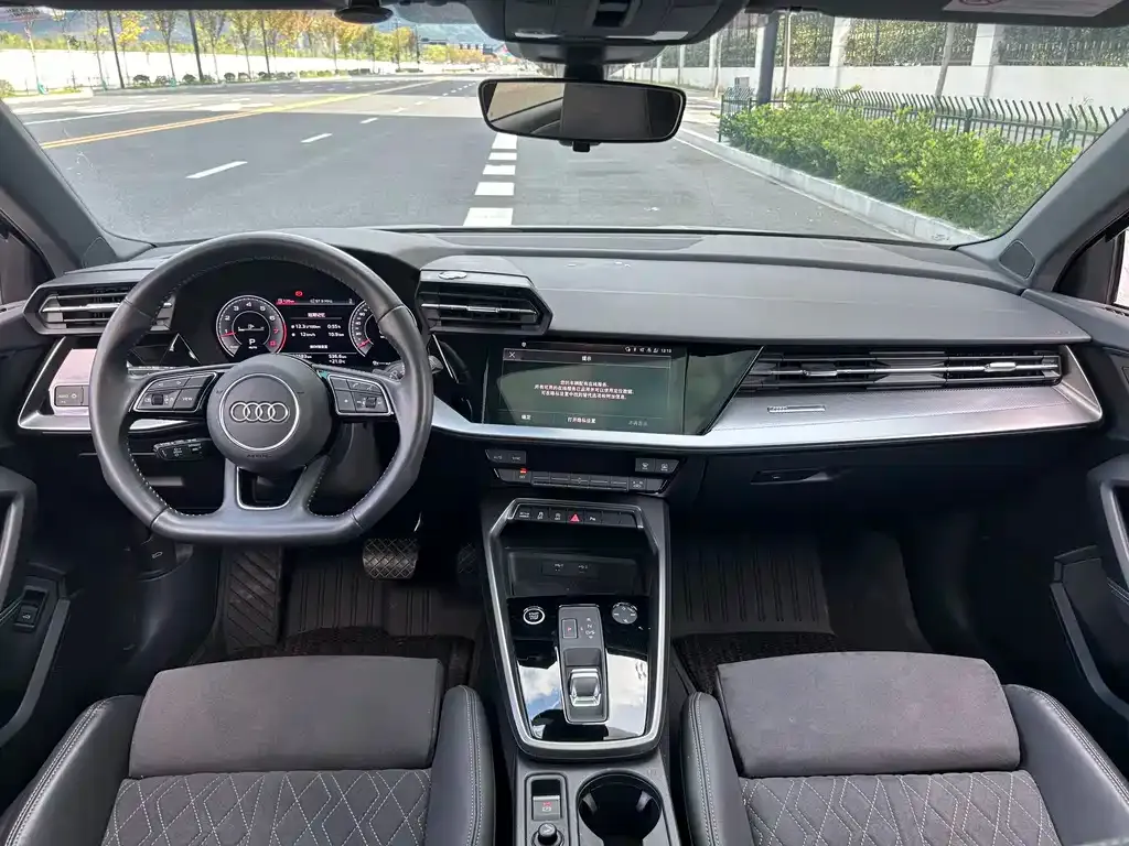 Audi A3 2022 из CN, фото 8