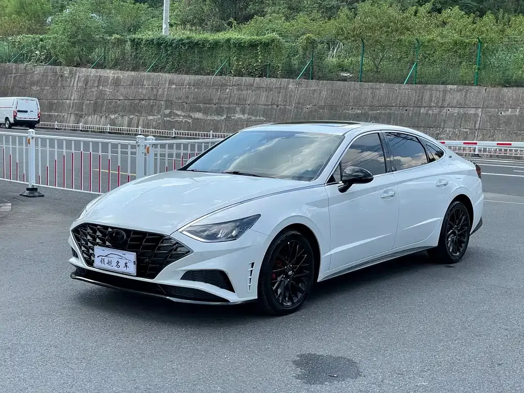 Hyundai Sonata 2023 из CN, фото 1