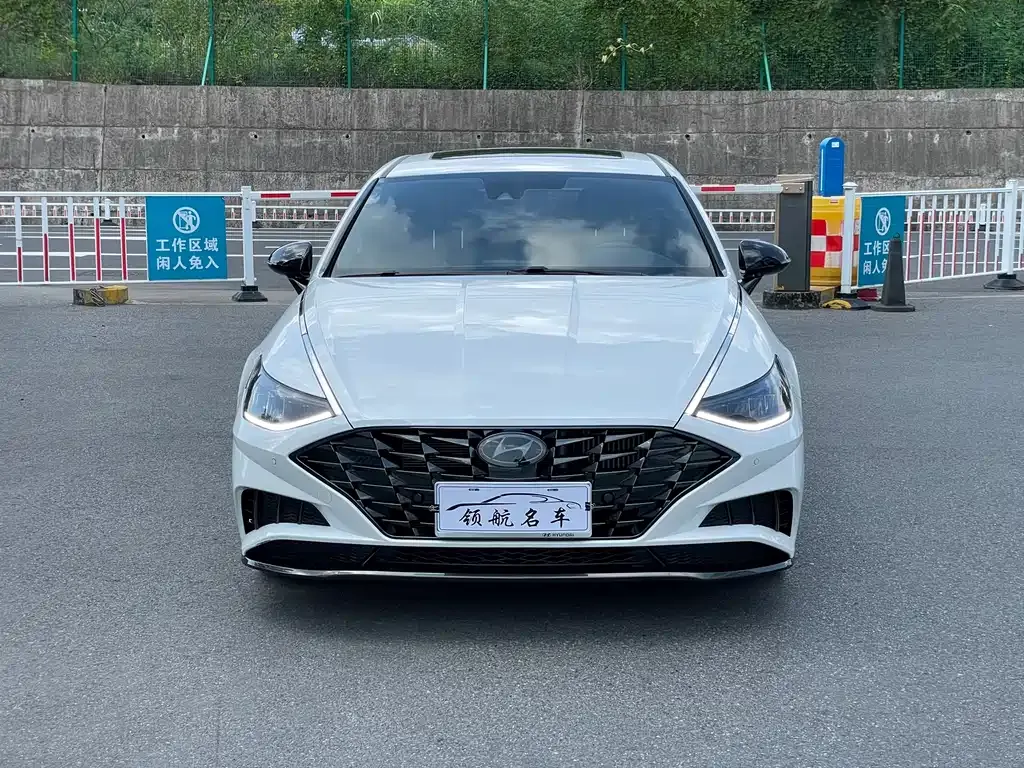 Hyundai Sonata 2023 из CN, фото 2