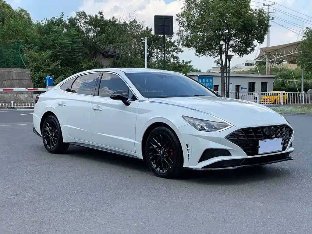 Hyundai Sonata 2023 из CN, фото 3