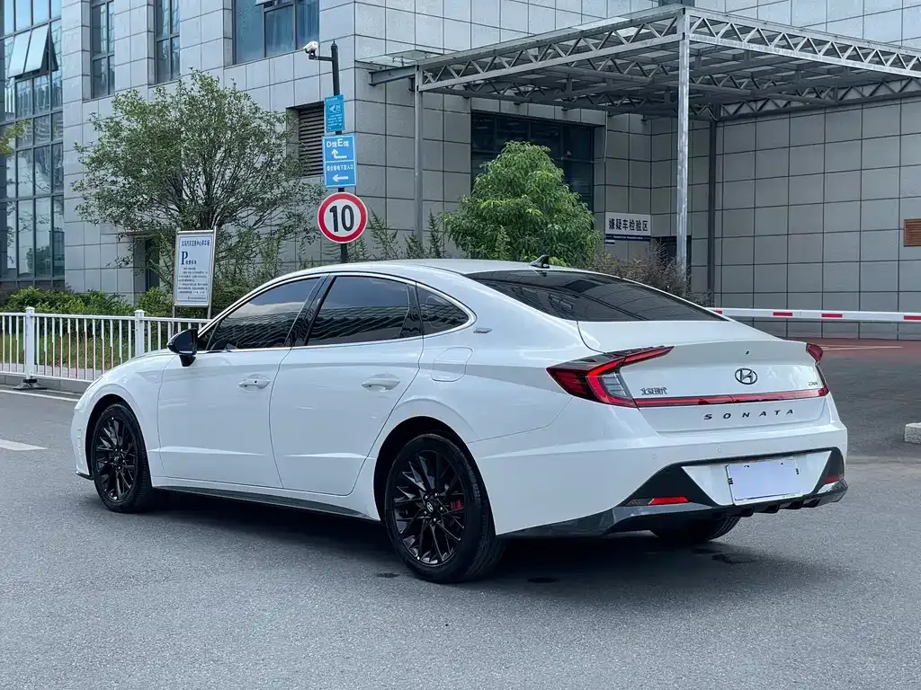 Hyundai Sonata 2023 из CN, фото 6