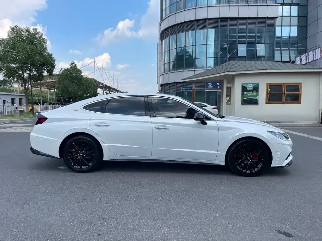 Hyundai Sonata 2023 из CN, фото 7