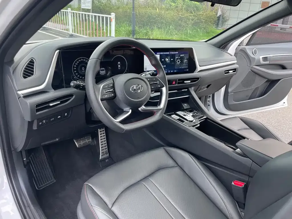 Hyundai Sonata 2023 из CN, фото 9