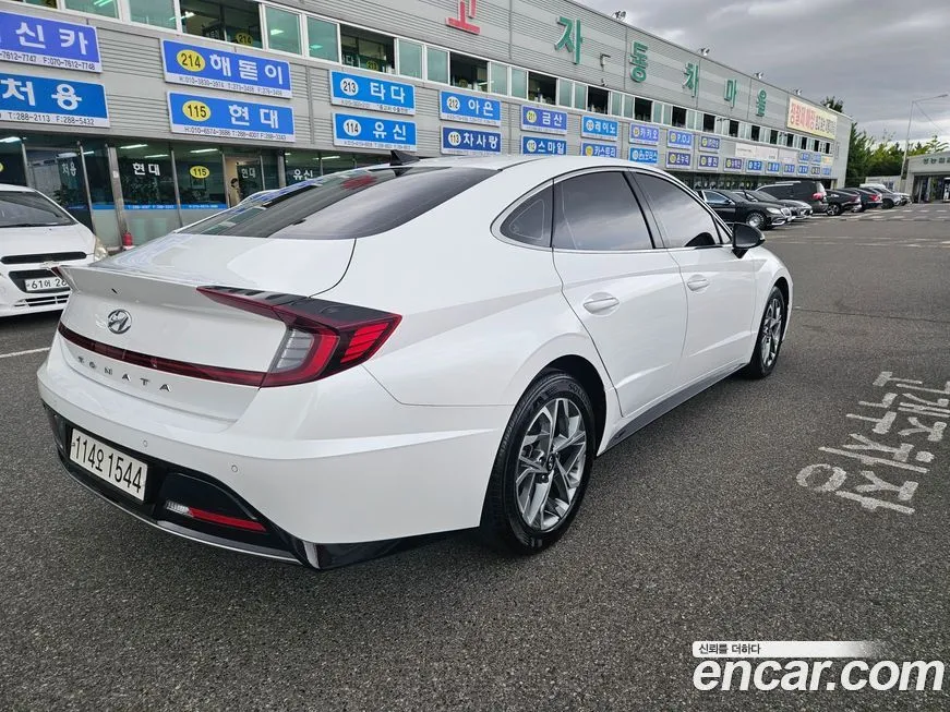 Hyundai Sonata 2022 из KR, фото 2
