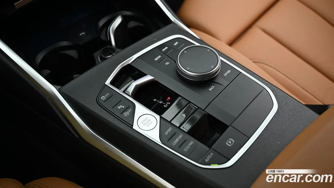 BMW 3-Series 2023 из KR, фото 9