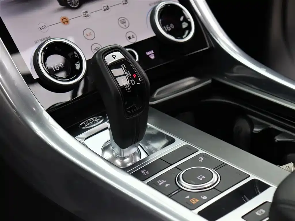 Land Rover Sport — фото 10