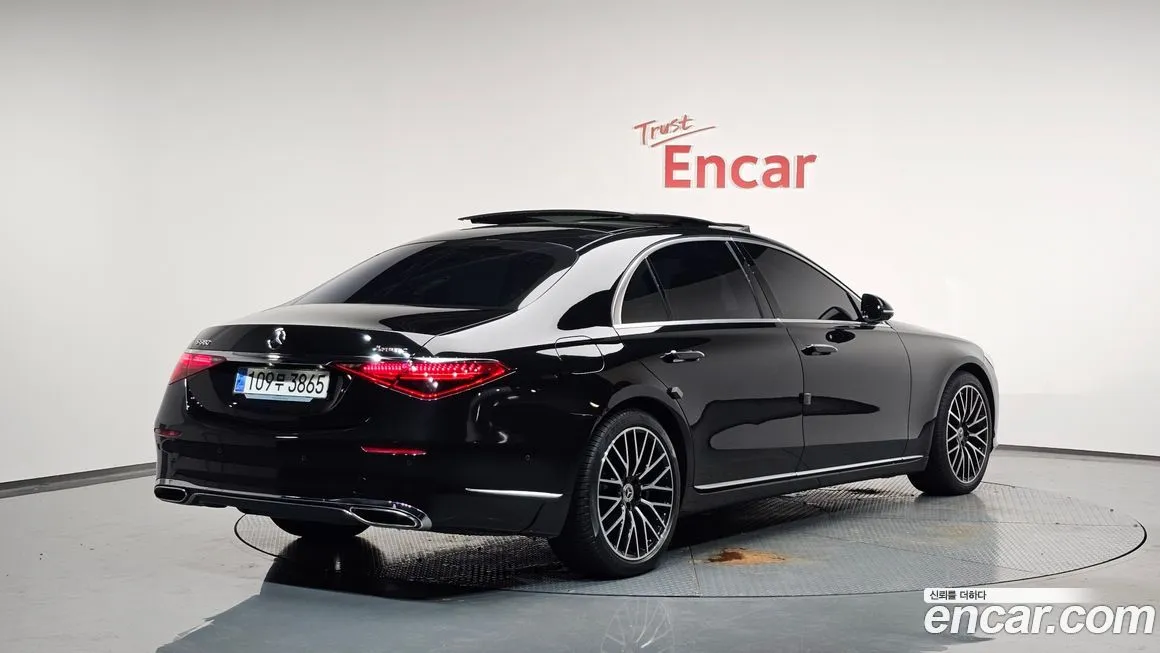 Mercedes-Benz S-Class 2023 из KR, фото 2