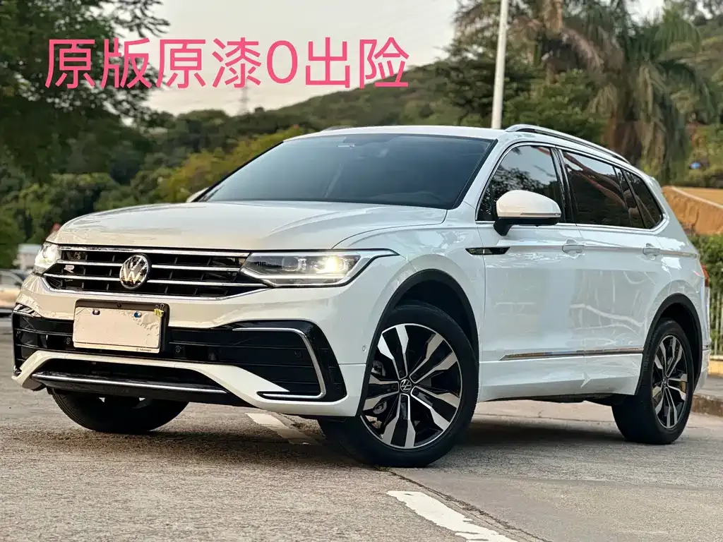 Volkswagen Tiguan L — фото 1