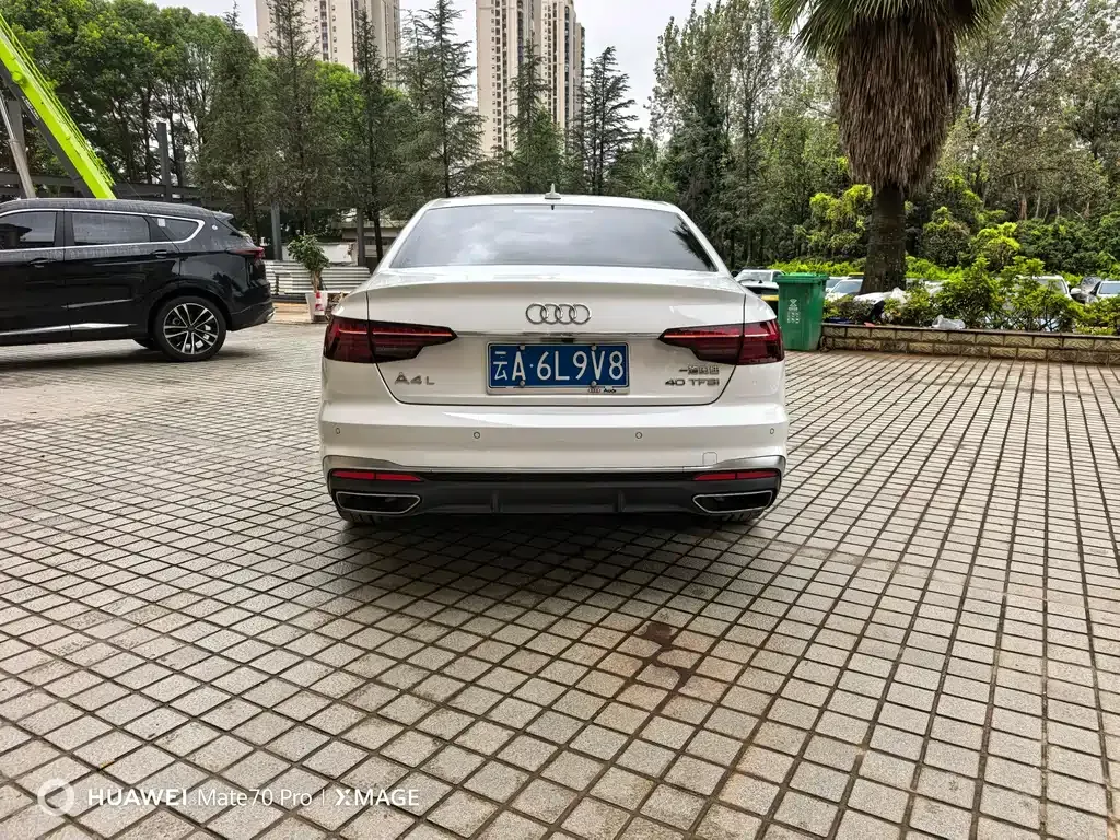 Audi A4L 2022 из CN, фото 10