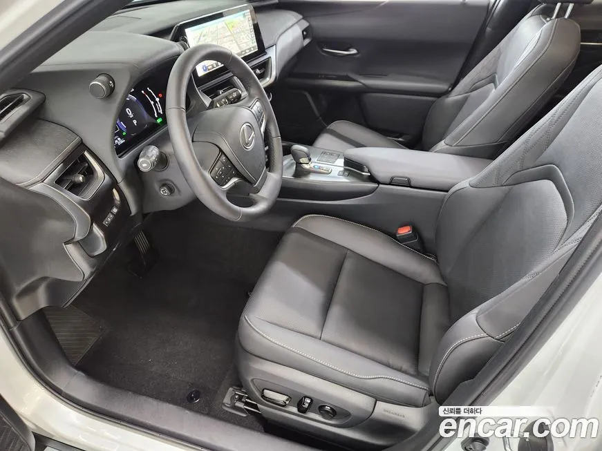 Lexus UX 2025 из KR, фото 10