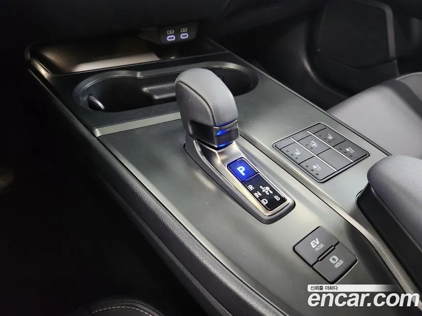 Lexus UX 2025 из KR, фото 9