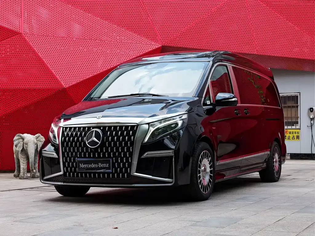 Mercedes-Benz V-Class 2023 из CN, фото 1
