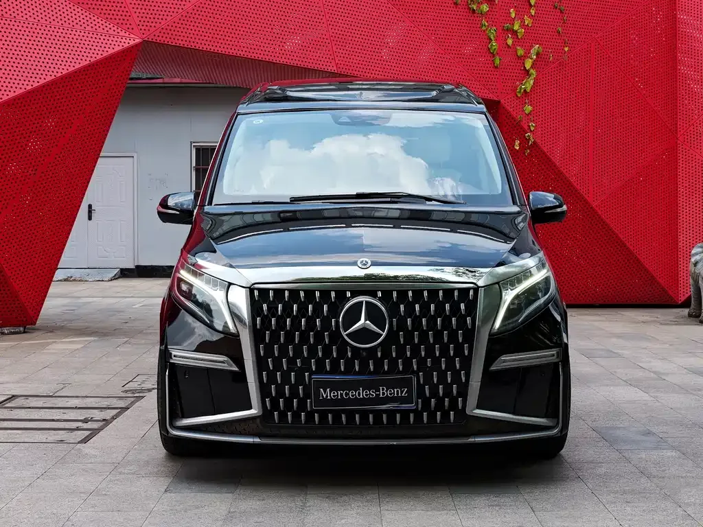 Mercedes-Benz V-Class 2023 из CN, фото 2