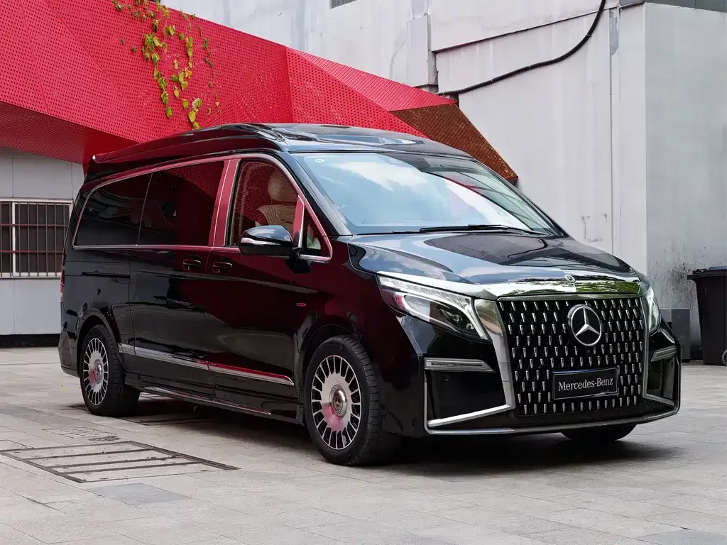 Mercedes-Benz V-Class 2023 из CN, фото 3