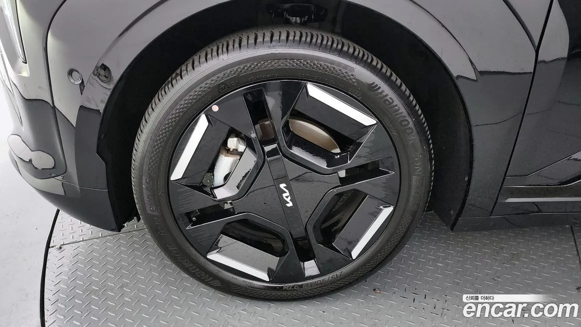 Kia EV3 — фото 5