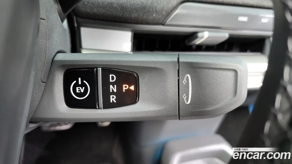 Kia EV3 — фото 9