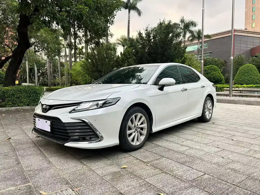 Toyota Camry 2022 из CN, фото 1