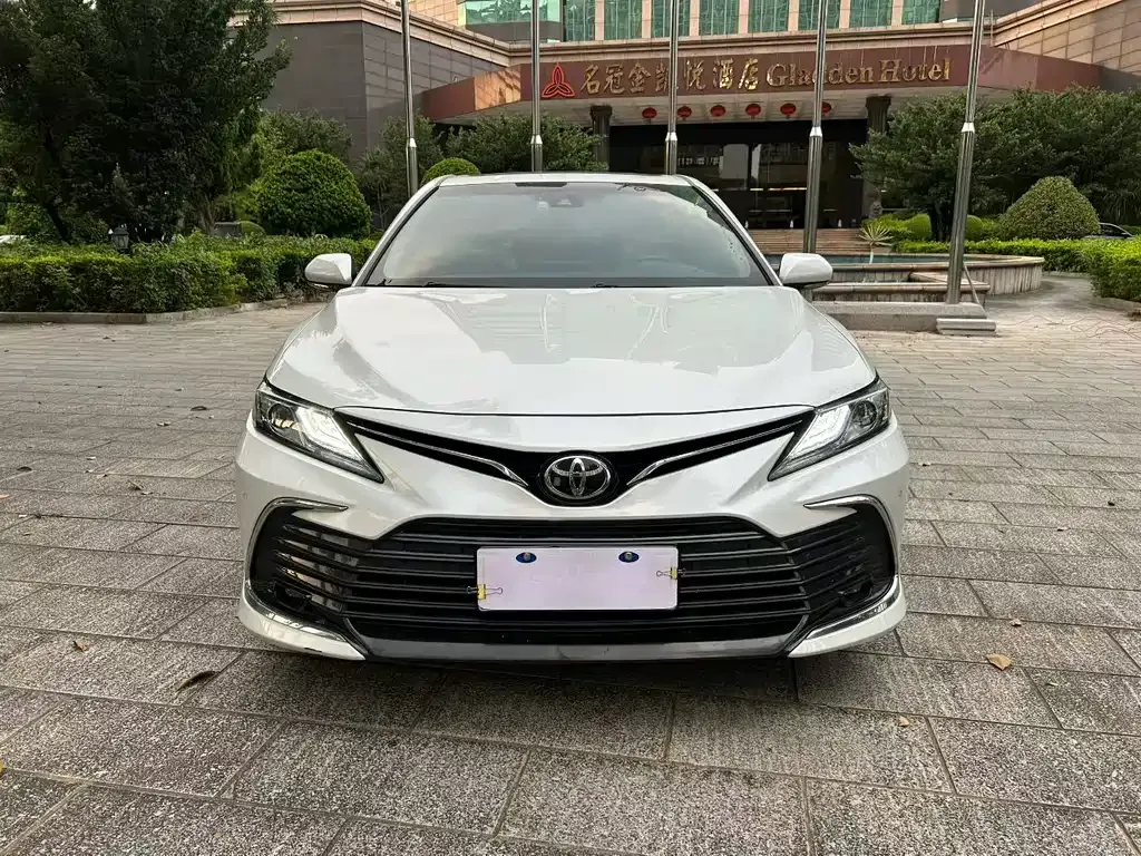 Toyota Camry 2022 из CN, фото 2