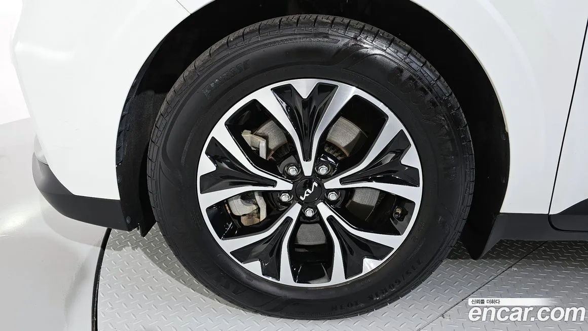 Kia Carnival 2023 из KR, фото 5