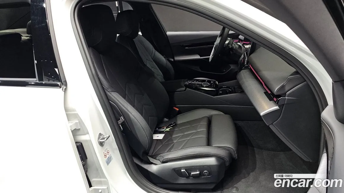 BMW 5-Series 2024 из KR, фото 10
