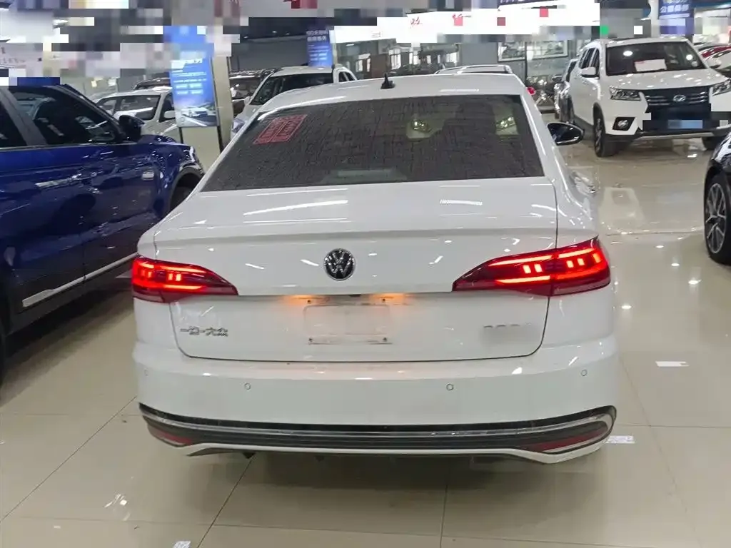 Volkswagen Bora 2023 из CN, фото 6