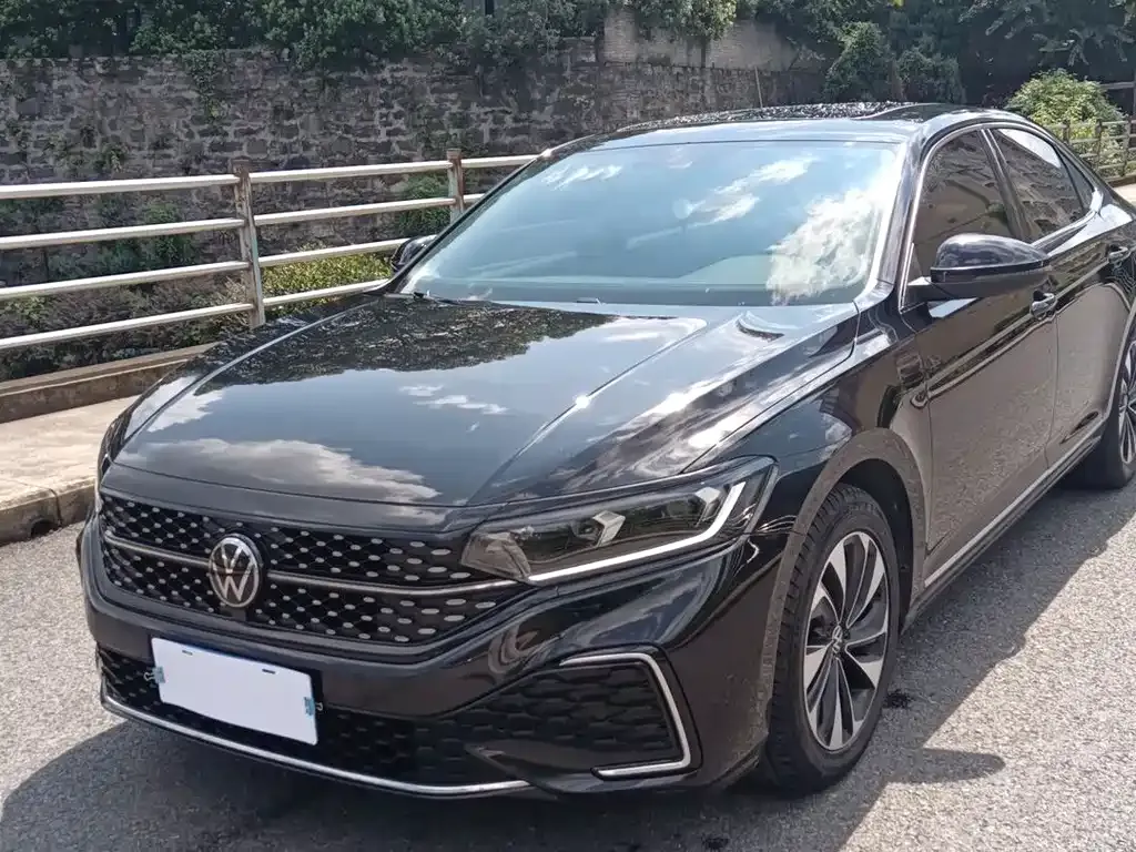 Volkswagen Passat 2022 из CN, фото 1