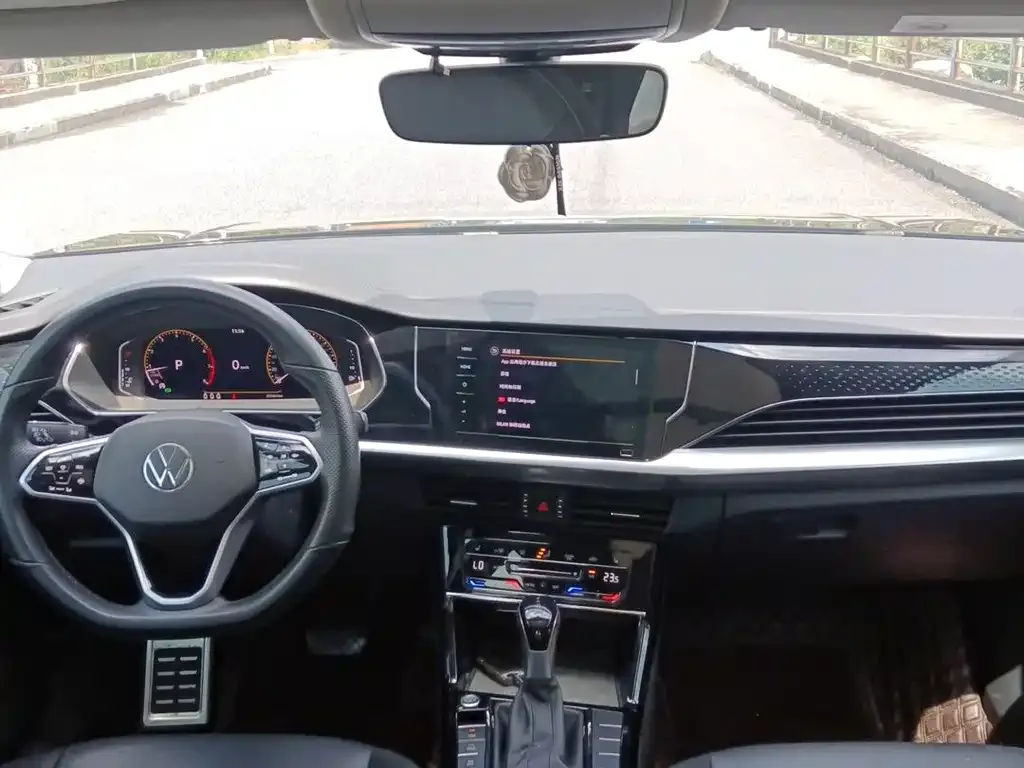 Volkswagen Passat 2022 из CN, фото 10