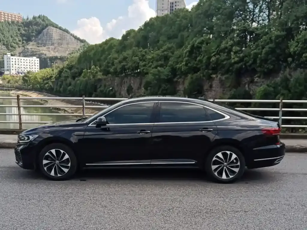 Volkswagen Passat 2022 из CN, фото 3